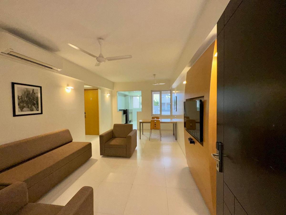 Quality Inn Patria Suites, Rajkot Ngoại thất bức ảnh