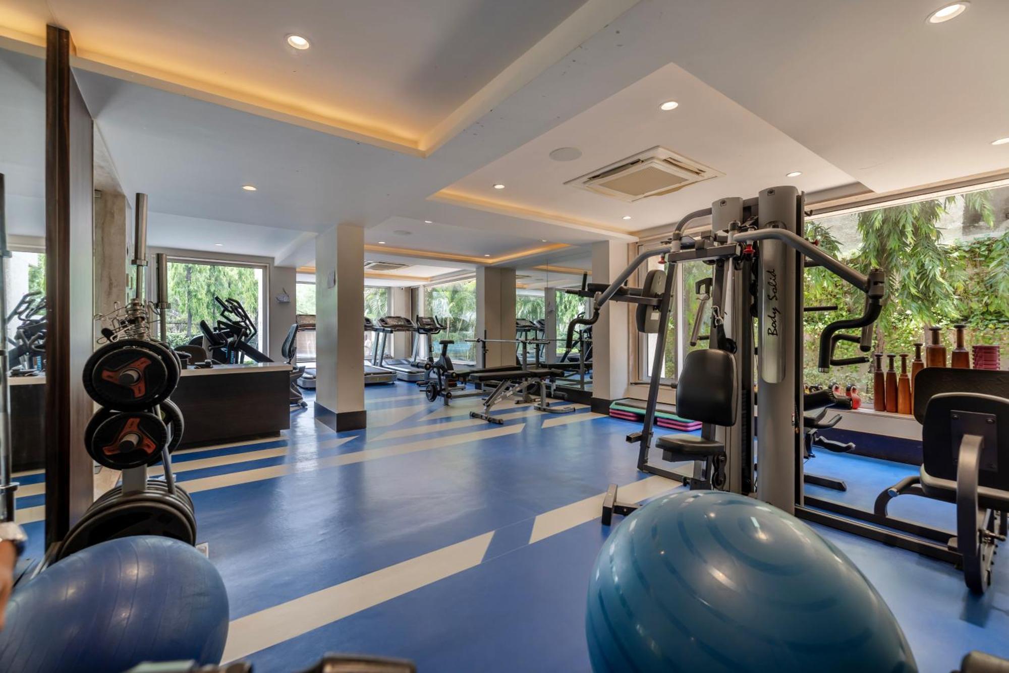 Quality Inn Patria Suites, Rajkot Ngoại thất bức ảnh