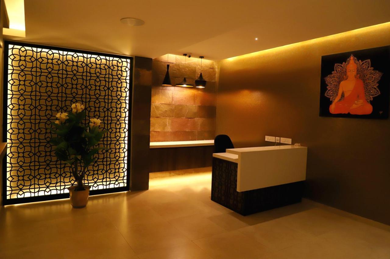 Quality Inn Patria Suites, Rajkot Ngoại thất bức ảnh