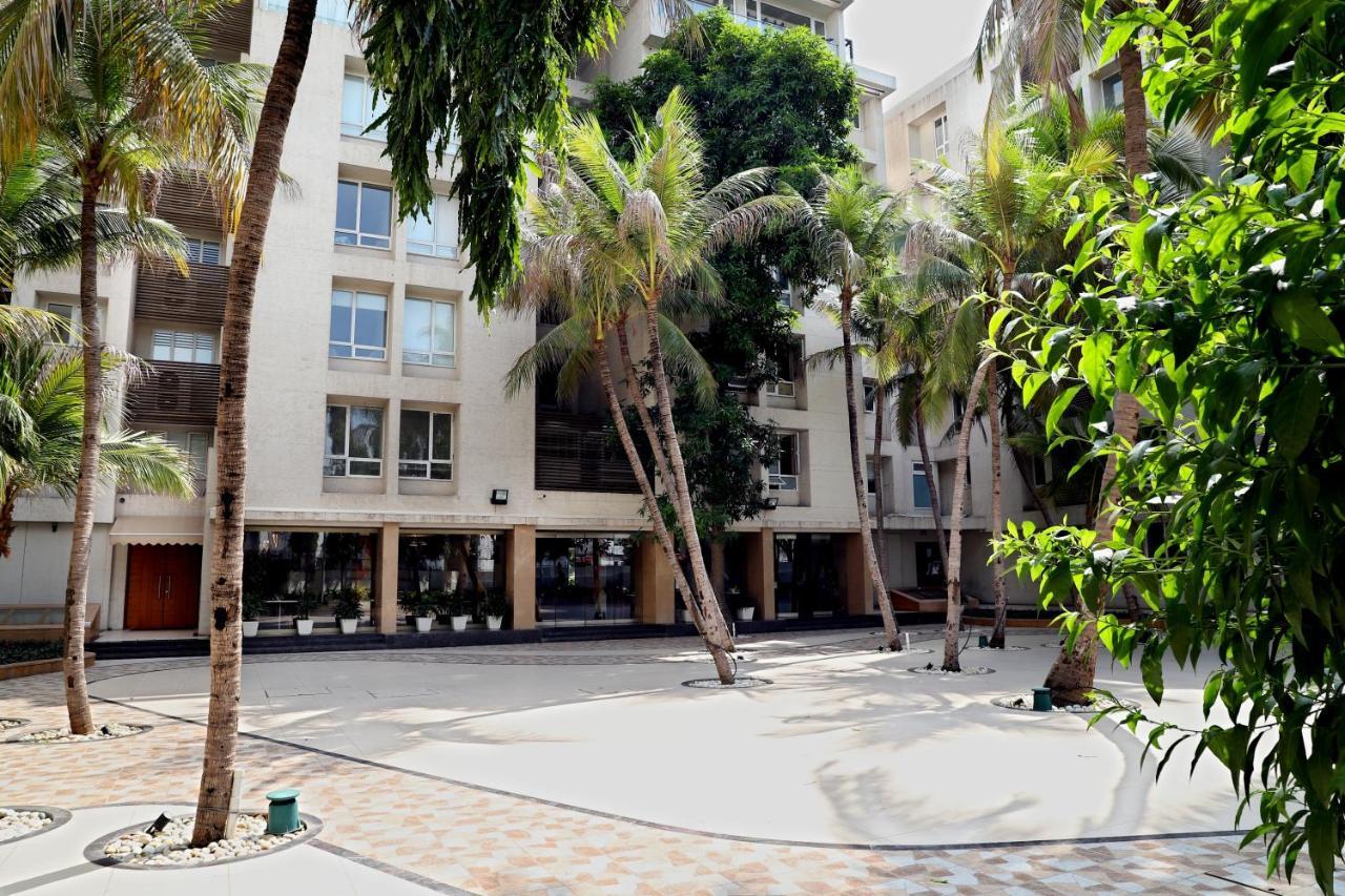 Quality Inn Patria Suites, Rajkot Ngoại thất bức ảnh
